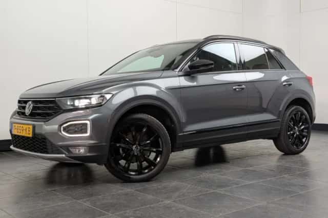 Volkswagen T-Roc (2022) thumbnail 1