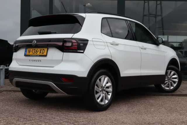 Volkswagen T-Cross (2022) thumbnail 3