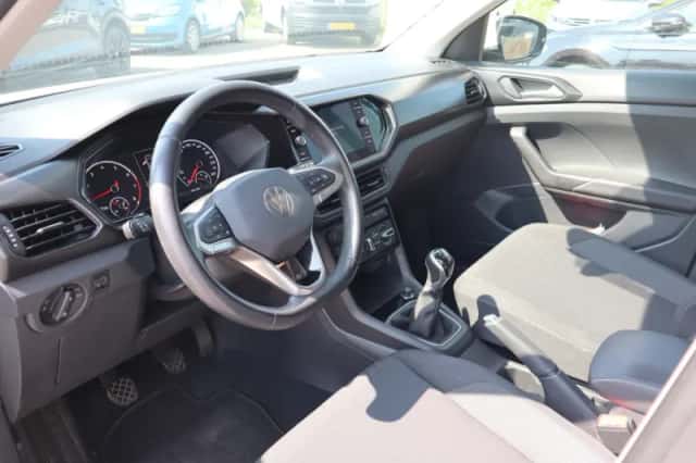Volkswagen T-Cross (2022) thumbnail 6