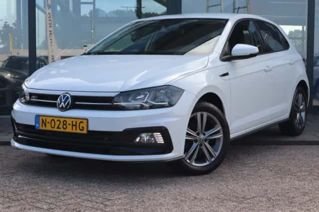 Volkswagen Polo (2021) thumbnail 1
