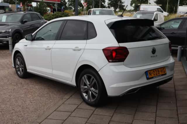 Volkswagen Polo (2021) thumbnail 4