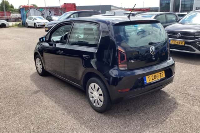 Volkswagen Up! (2023) thumbnail 2