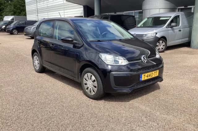 Volkswagen Up! (2023) thumbnail 4