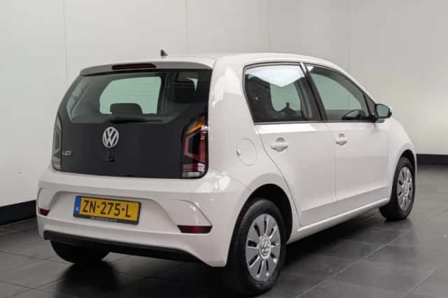 Volkswagen Up! (2019) thumbnail 3