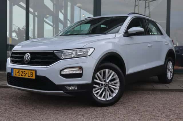 Volkswagen T-Roc (2021) thumbnail 1