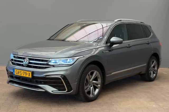 Volkswagen Tiguan (2024) thumbnail 1