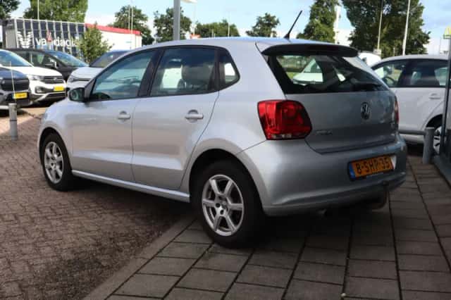 Volkswagen Polo (2013) thumbnail 2
