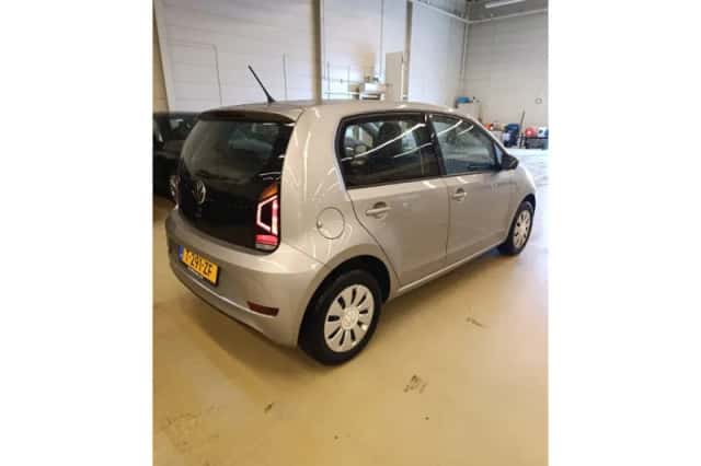 Volkswagen Up! (2023) thumbnail 3