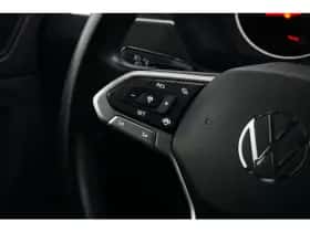 Volkswagen Tiguan (2023) thumbnail 11
