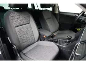 Volkswagen Tiguan (2023) thumbnail 6