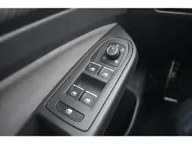 Volkswagen Golf (2021) thumbnail 14