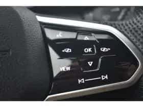 Volkswagen Golf (2021) thumbnail 18