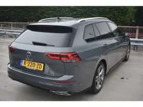 Volkswagen Golf (2021) thumbnail 4