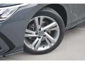 Volkswagen Golf (2021) thumbnail 6