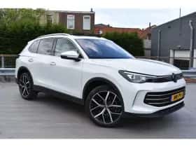 Volkswagen Tiguan (2025) thumbnail 2