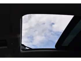Volkswagen Tiguan (2025) thumbnail 13