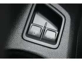 Volkswagen Passat (2022) thumbnail 16