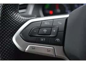 Volkswagen Passat (2022) thumbnail 18