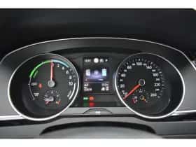 Volkswagen Passat (2022) thumbnail 20