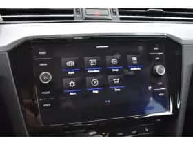 Volkswagen Passat (2022) thumbnail 22