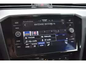 Volkswagen Passat (2022) thumbnail 23