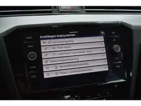 Volkswagen Passat (2022) thumbnail 26