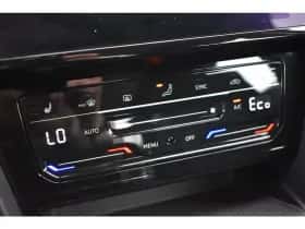 Volkswagen Passat (2022) thumbnail 28
