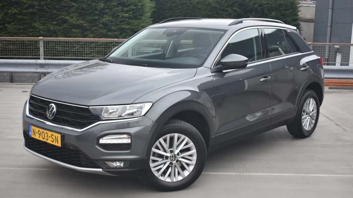 Volkswagen T-Roc (2022) — foto 1