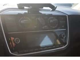 Volkswagen Up! (2019) thumbnail 16