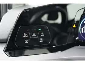 Volkswagen Golf (2023) thumbnail 11