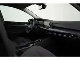 Volkswagen Golf (2023) thumbnail 9