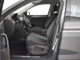 Volkswagen Tiguan (2022) thumbnail 5