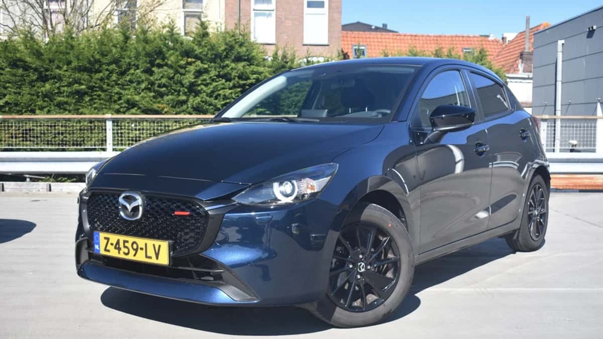 Mazda 2 (2024) — foto 1