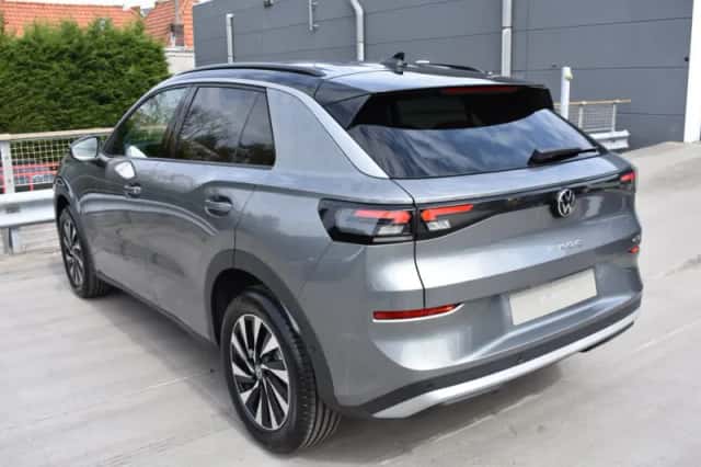 Volkswagen T-Roc (2026) thumbnail 2