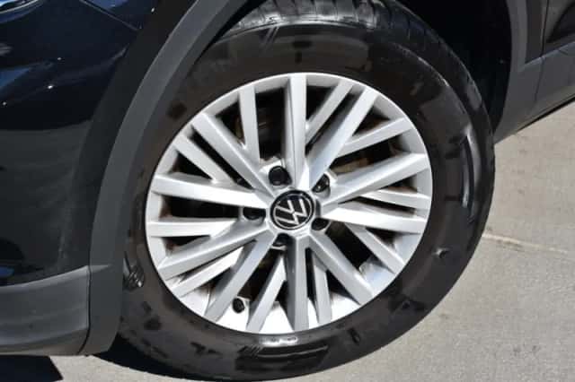 Volkswagen T-Roc (2021) thumbnail 6