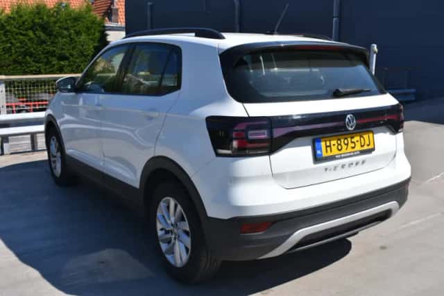 Volkswagen T-Cross (2020) thumbnail 3