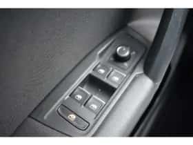 Volkswagen Tiguan (2022) thumbnail 12