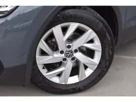 Volkswagen Tiguan (2022) thumbnail 6