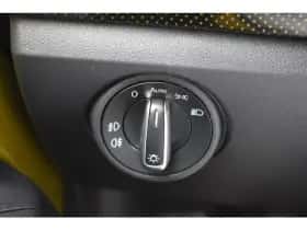 Volkswagen Up! (2018) thumbnail 12