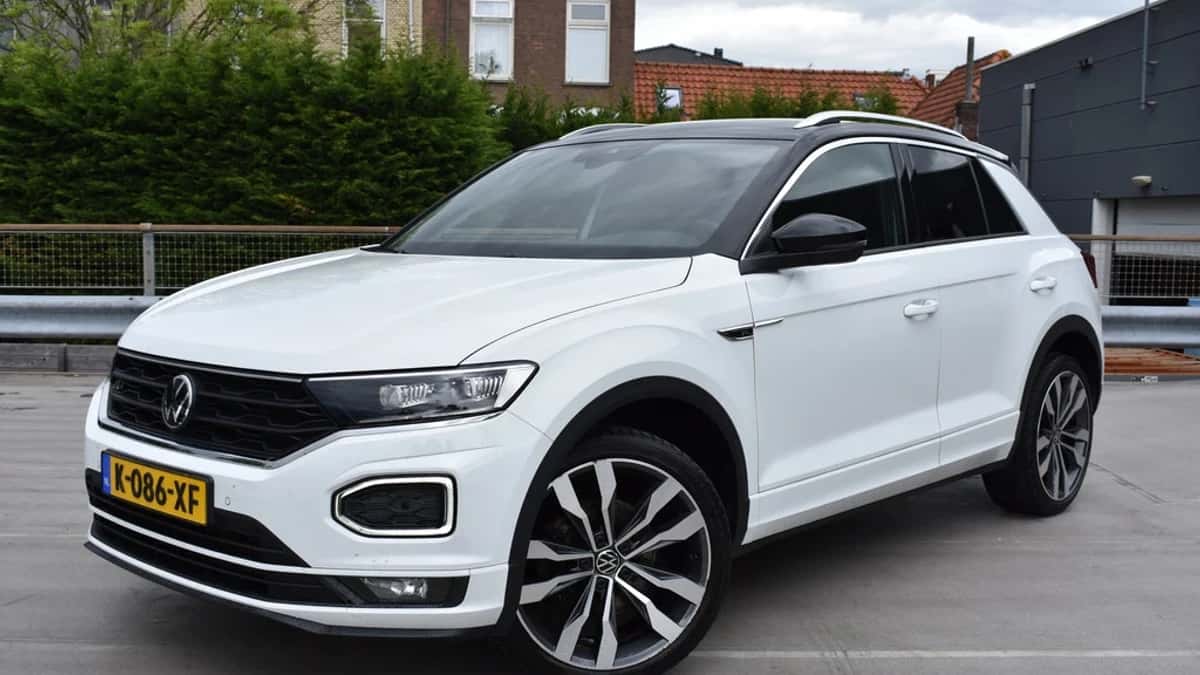 Volkswagen T-Roc (2021) — foto 1