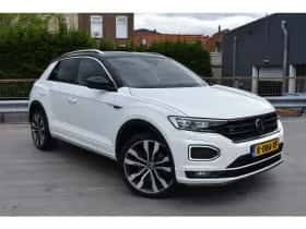 Volkswagen T-Roc (2021) thumbnail 2