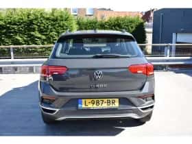 Volkswagen T-Roc (2021) thumbnail 25