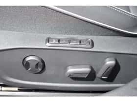 Volkswagen Golf (2025) thumbnail 11