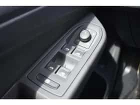 Volkswagen Golf (2025) thumbnail 17