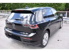Volkswagen Golf (2025) thumbnail 4