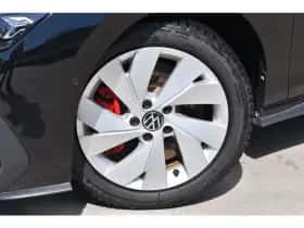 Volkswagen Golf (2025) thumbnail 6