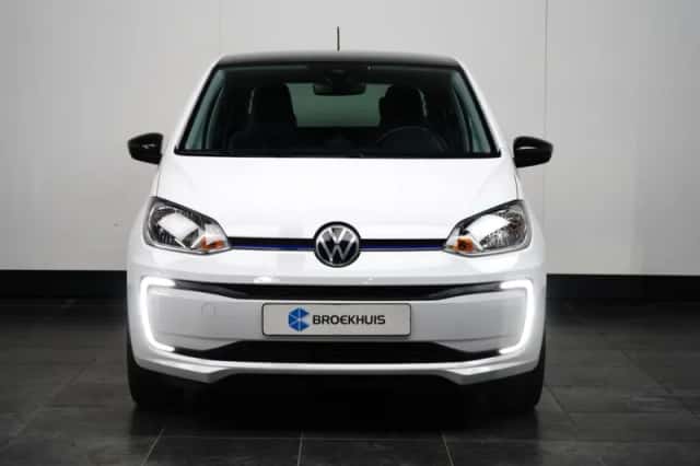 Volkswagen E-up! (2022) thumbnail 2
