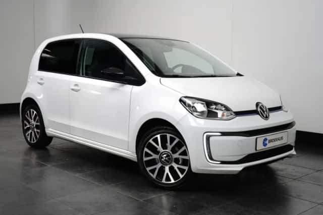 Volkswagen E-up! (2022) thumbnail 3