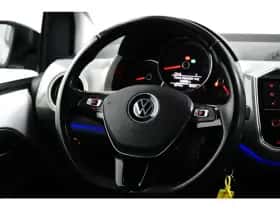 Volkswagen Up! (2022) thumbnail 10