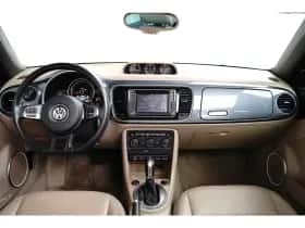 Volkswagen Beetle (2015) thumbnail 12